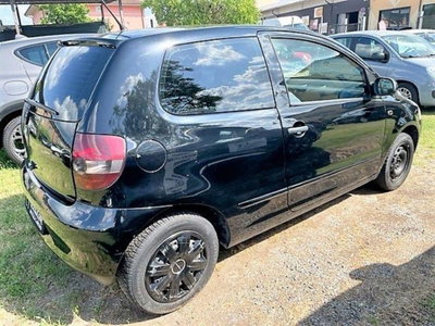 Volkswagen Fox 60CV (4)