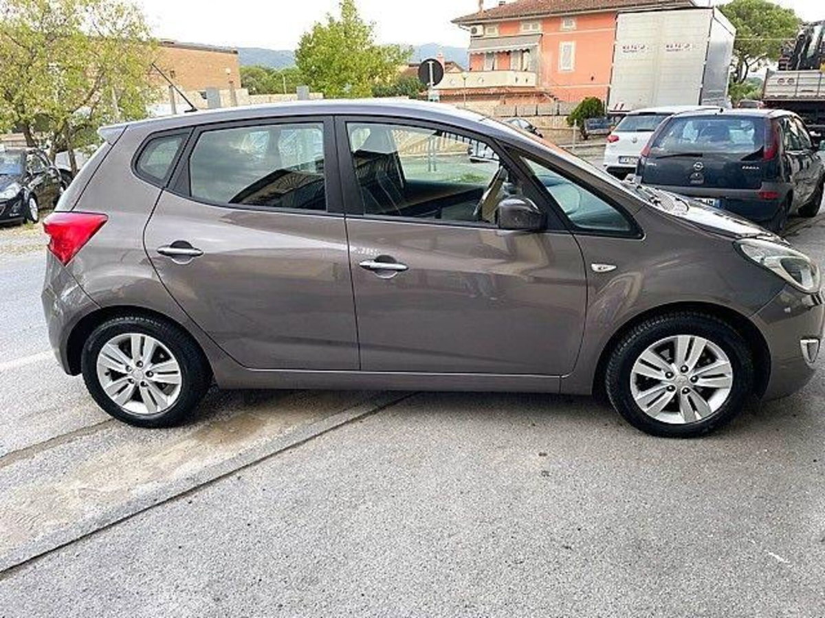 Hyundai ix20 1.4 90 CV Comfort (3)