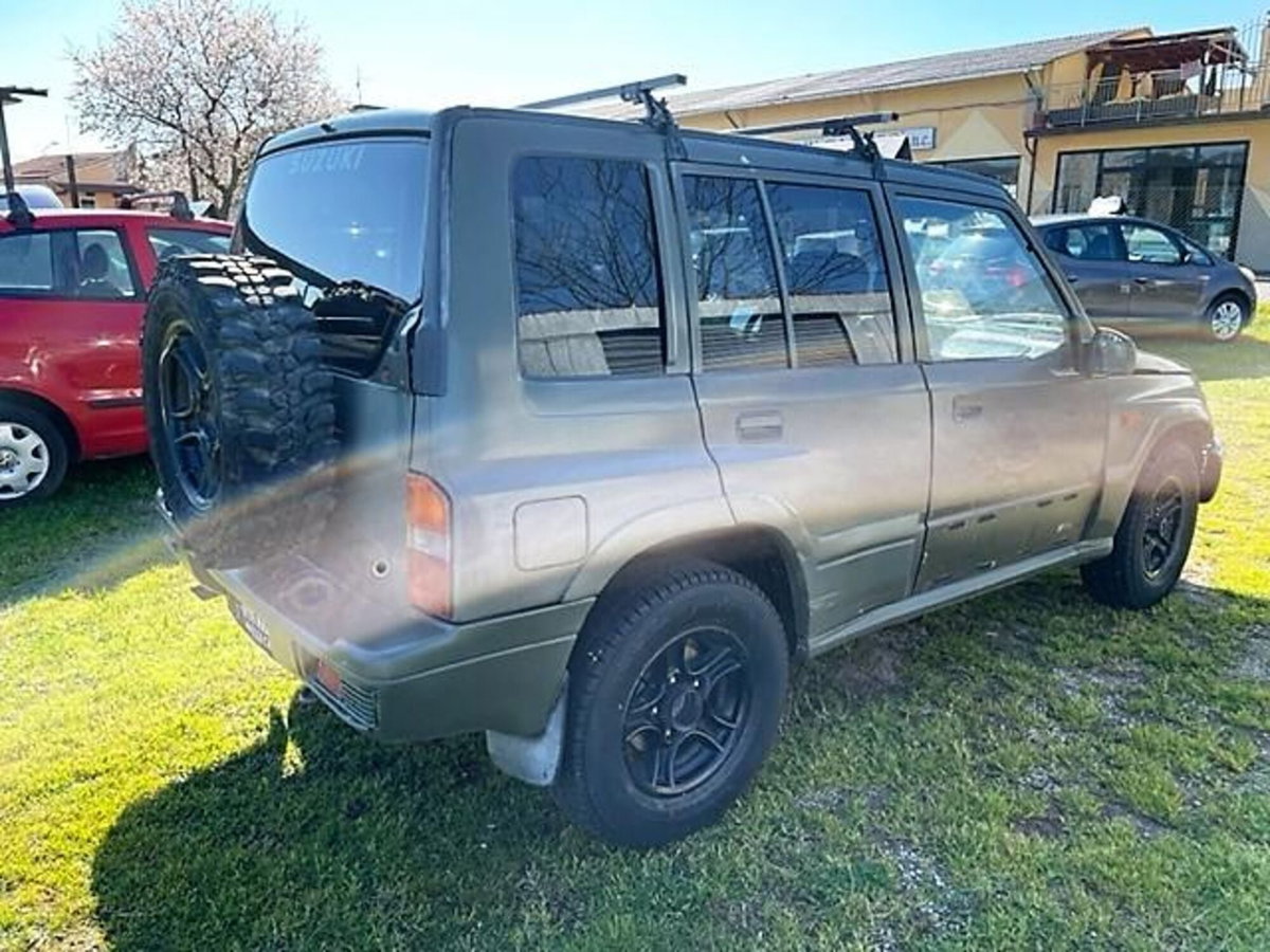Suzuki Vitara 1.9 TD S.W. JLX D.L.Berman (4)