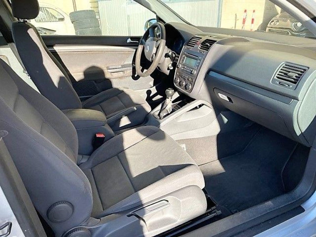Volkswagen Golf 1.9 TDI 3p. Comfortline (13)