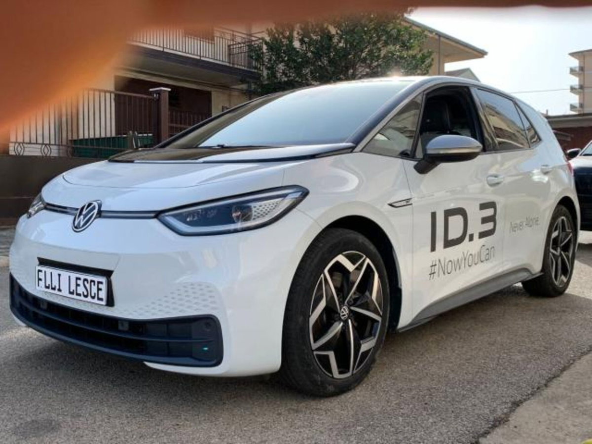 Volkswagen ID.3 1ST (2)