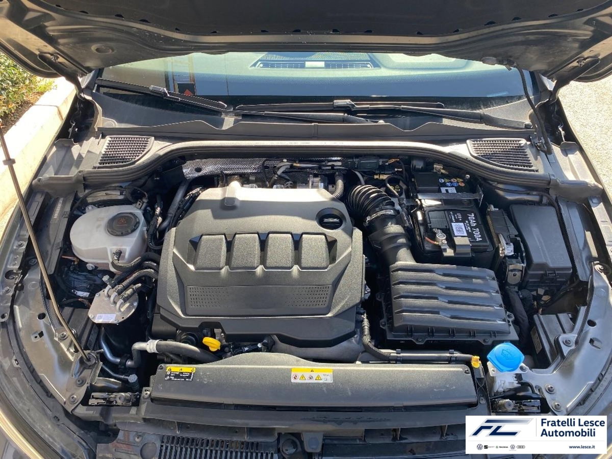 Volkswagen Golf Variant 2.0 tdi Life 115cv (10)