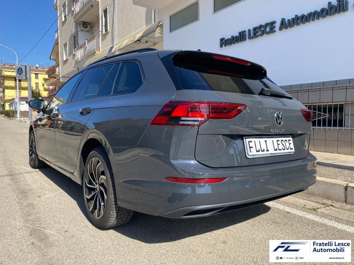 Volkswagen Golf Variant 2.0 tdi Life 115cv (3)