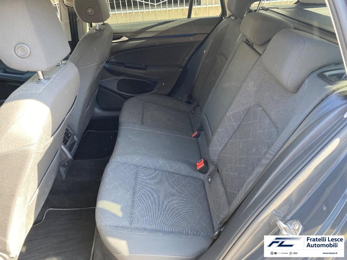 Volkswagen Golf Variant 2.0 tdi Life 115cv (8)