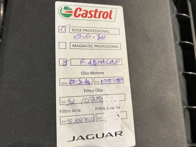 Land Rover Discovery Sport 2.0 TD4 150 CV SE (15)