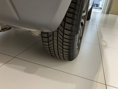 Land Rover Discovery Sport 2.0 TD4 150 CV SE (16)