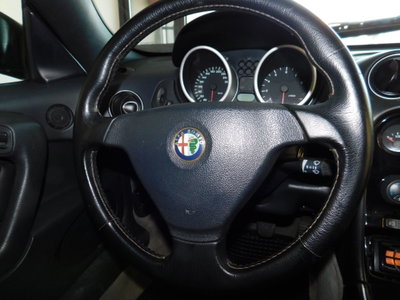 Alfa Romeo Gtv 2.0i 16V Twin Spark cat L (15)