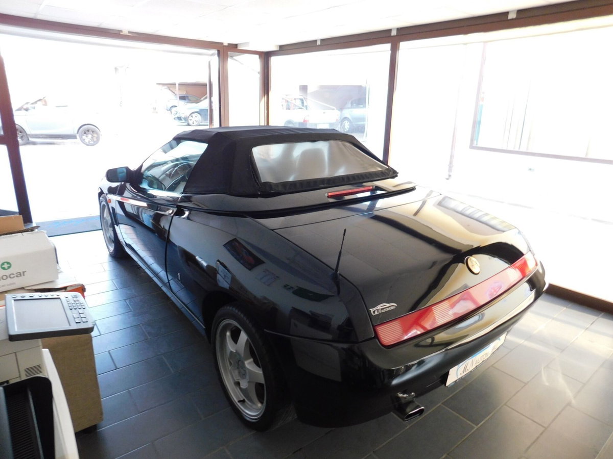 Alfa Romeo Gtv 2.0i 16V Twin Spark cat L (4)
