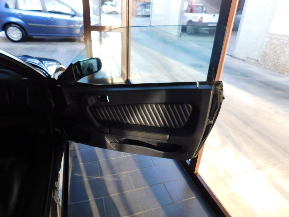 Alfa Romeo Gtv 2.0i 16V Twin Spark cat L (9)