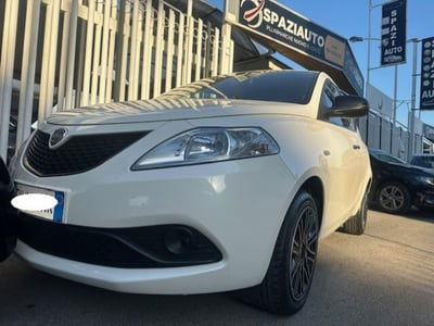 Lancia Ypsilon 1.2 69 CV 5 porte GPL Ecochic Gold usata