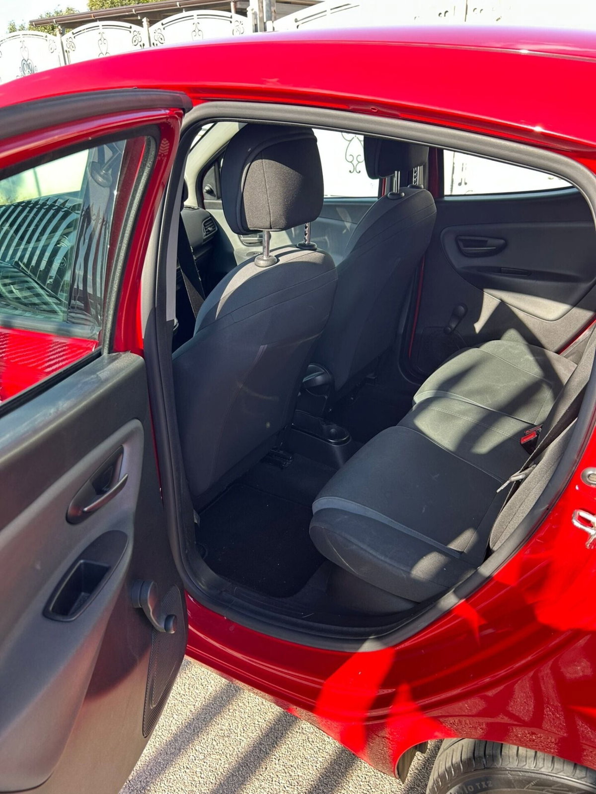 Lancia Ypsilon 1.2 69 CV 5 porte Gold (17)