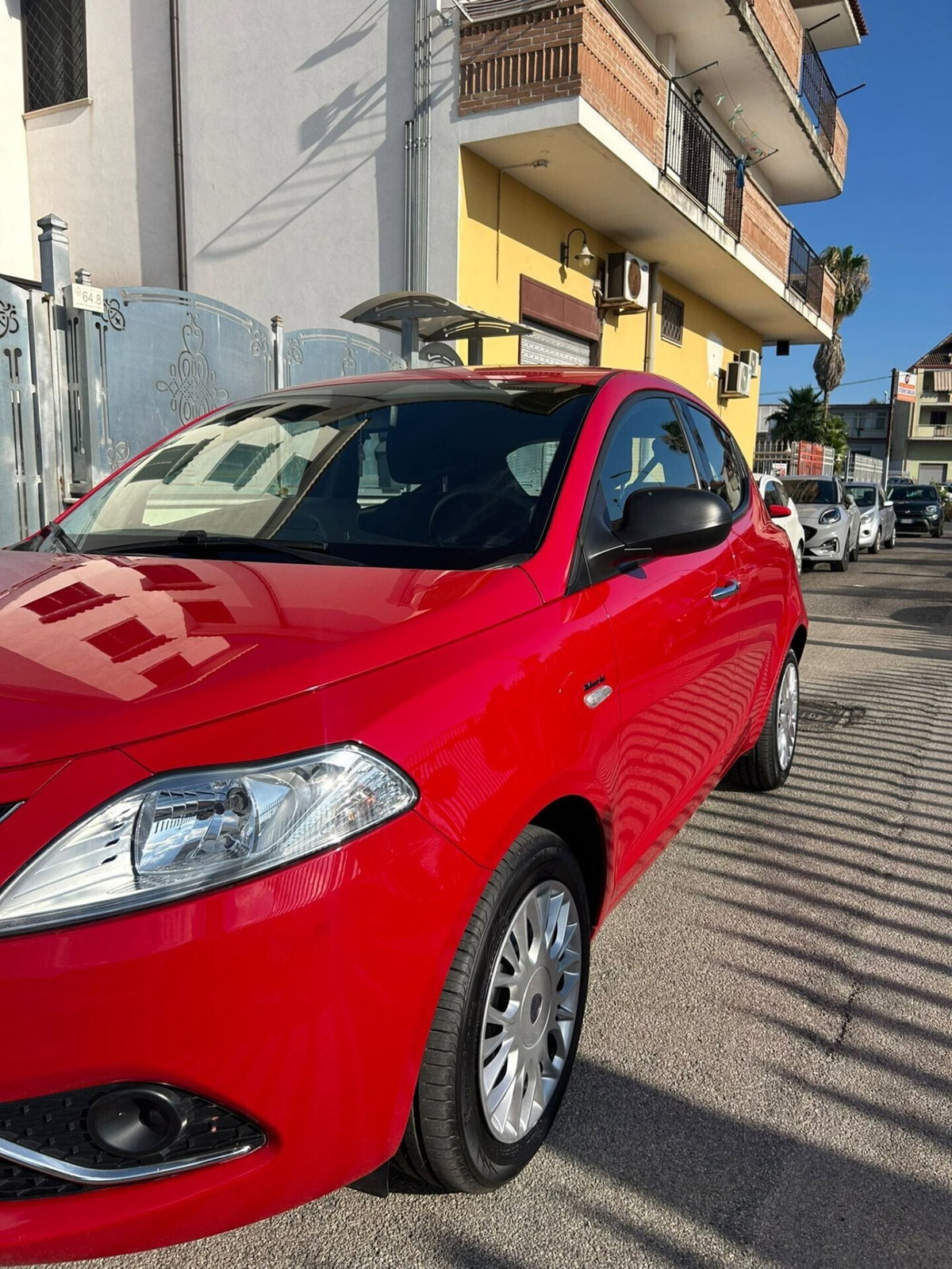 Lancia Ypsilon 1.2 69 CV 5 porte Gold (2)