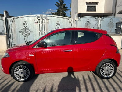 Lancia Ypsilon 1.2 69 CV 5 porte Gold (3)