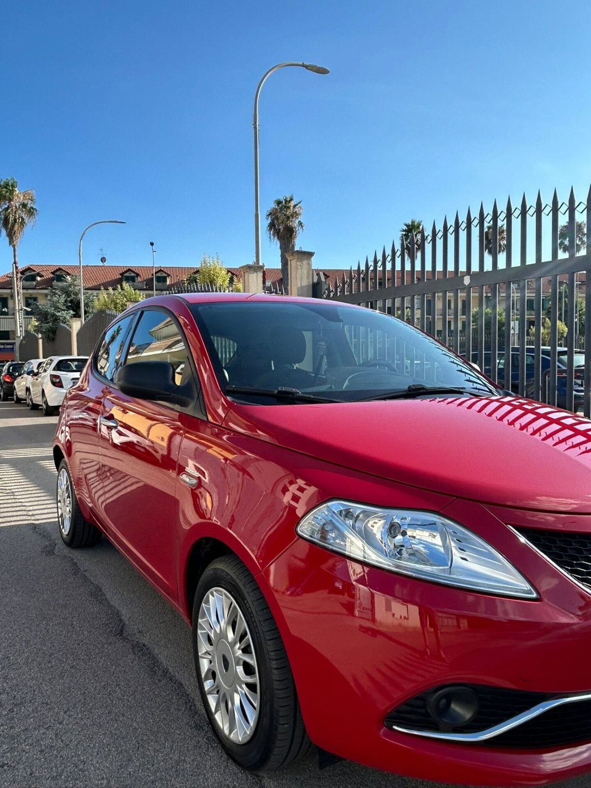 Lancia Ypsilon 1.2 69 CV 5 porte Gold (8)