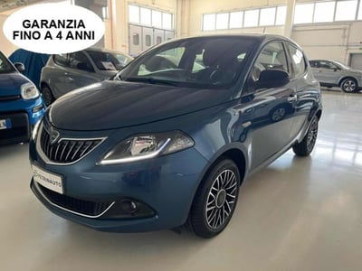 Lancia Ypsilon 1.0 FireFly 5 porte S&S Hybrid Ecochic A. Ferretti usata