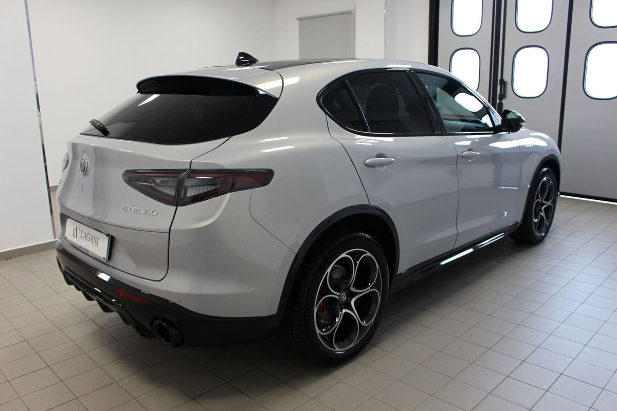 Alfa Romeo Stelvio Stelvio 2.2 Turbodiesel 210 CV AT8 Q4 Veloce (4)