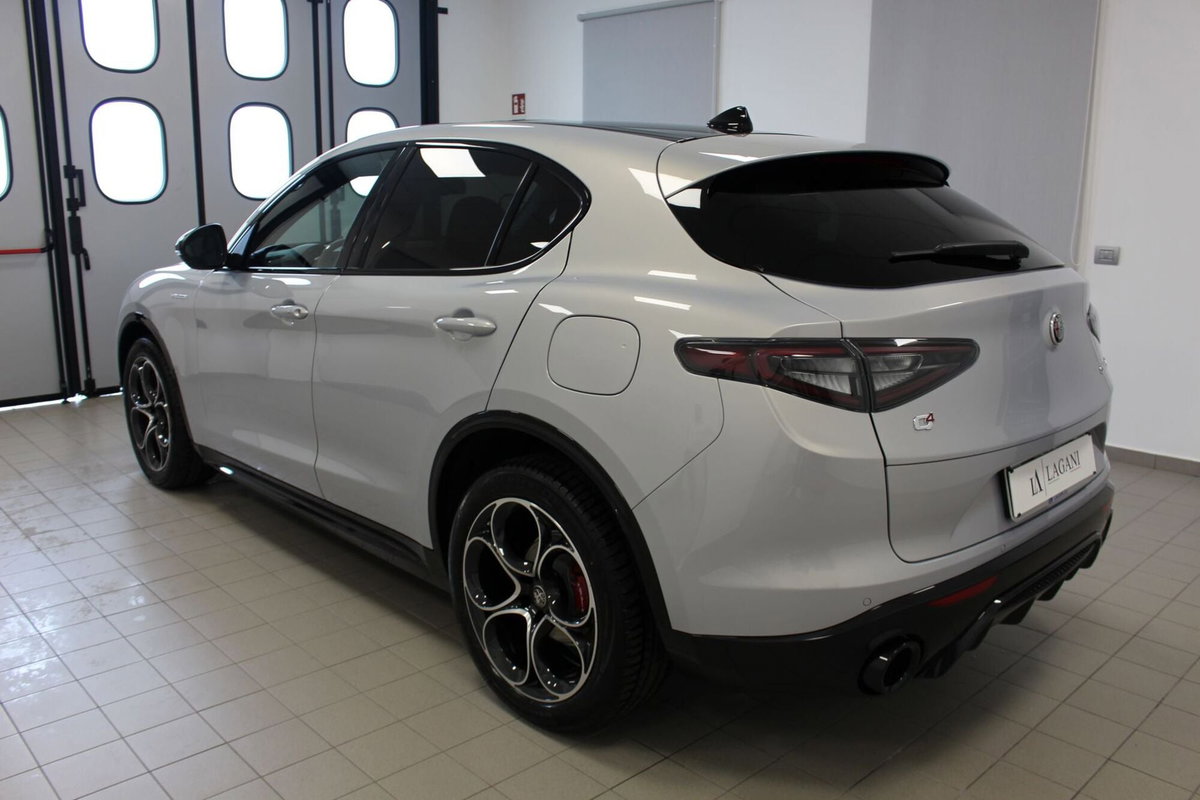 Alfa Romeo Stelvio Stelvio 2.2 Turbodiesel 210 CV AT8 Q4 Veloce (6)