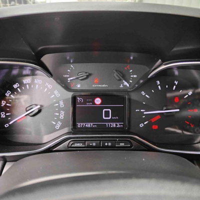 Citroen C3 Aircross BlueHDi 110 S&S Shine Pack (19)