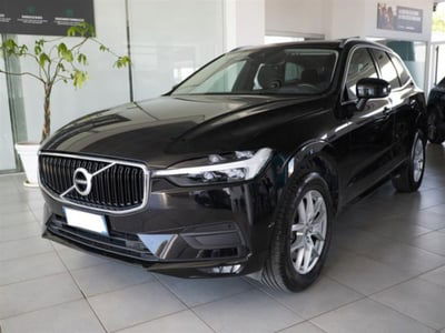 Volvo XC60 B4 (d) AWD Geartronic Momentum Pro usata