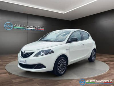 Lancia Ypsilon 1.0 FireFly 5 porte S&S Hybrid Gold Plus usata