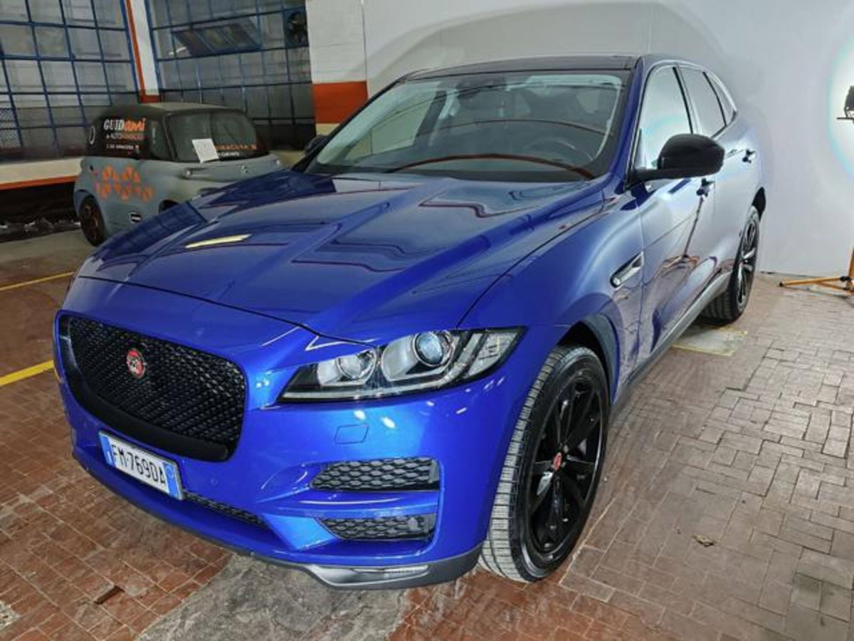 Jaguar F-Pace 2.0 D 240 CV AWD aut. Portfolio (3)