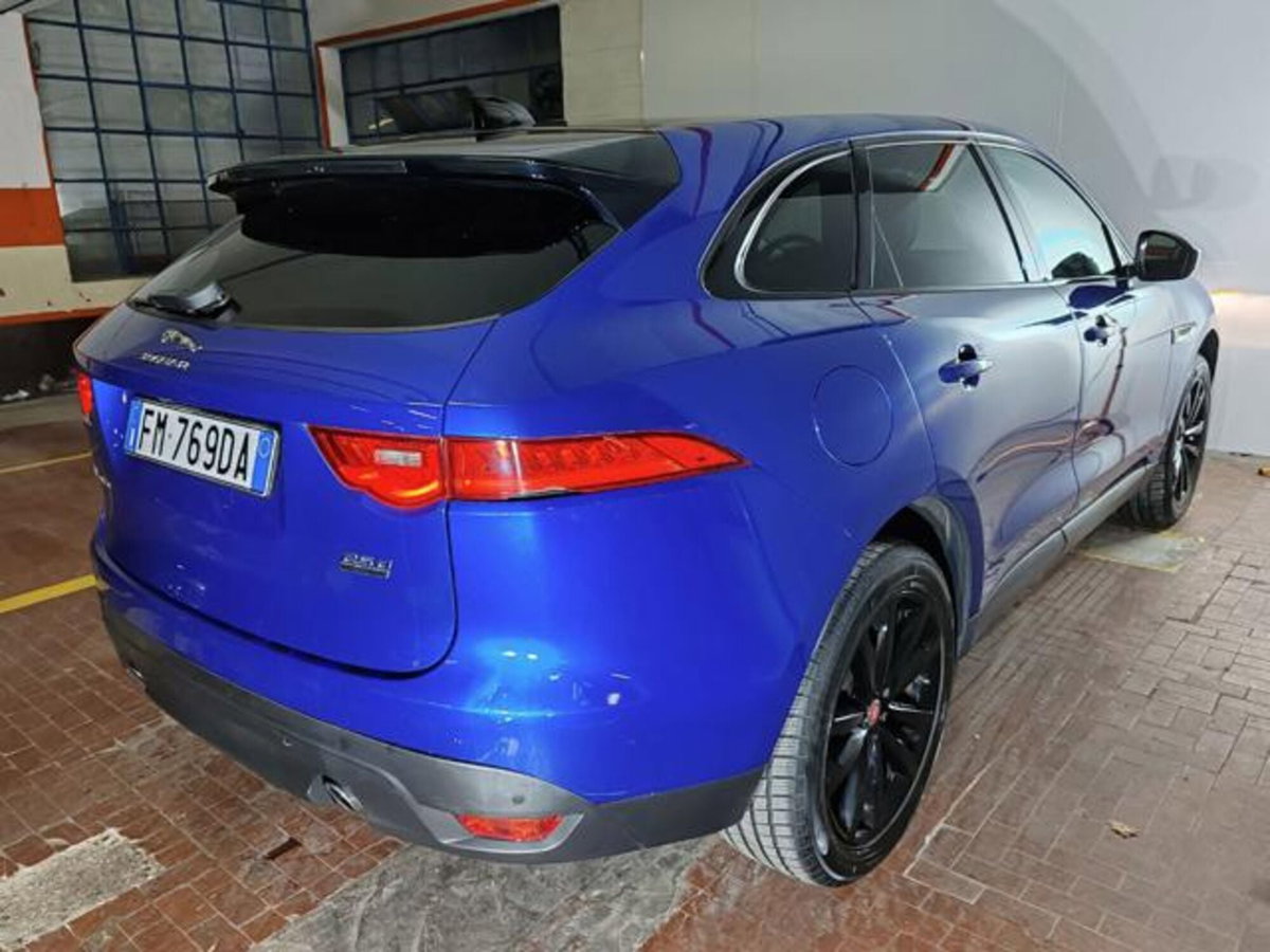 Jaguar F-Pace 2.0 D 240 CV AWD aut. Portfolio (4)
