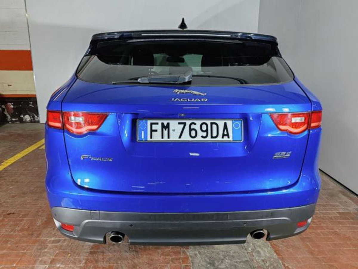 Jaguar F-Pace 2.0 D 240 CV AWD aut. Portfolio (5)
