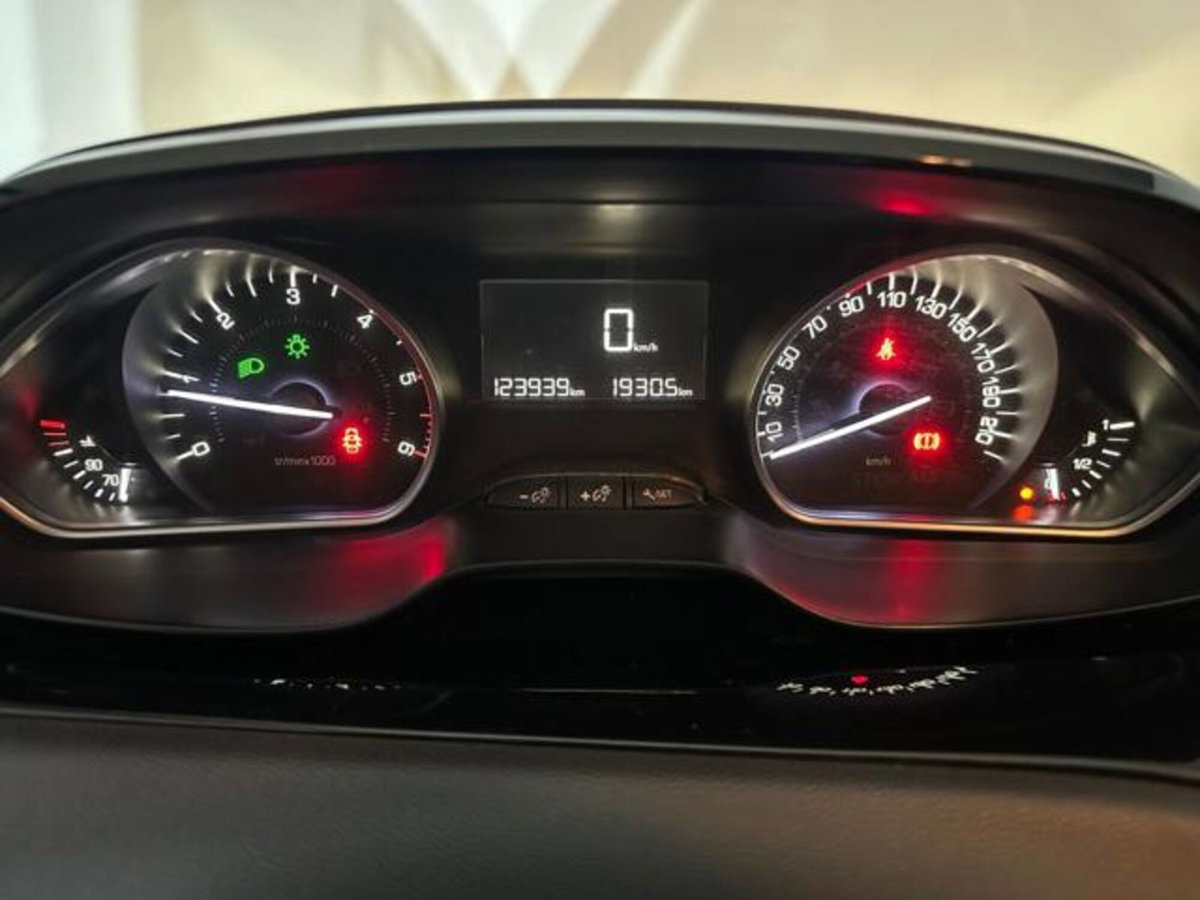 Peugeot 208 75 5 porte Allure (15)