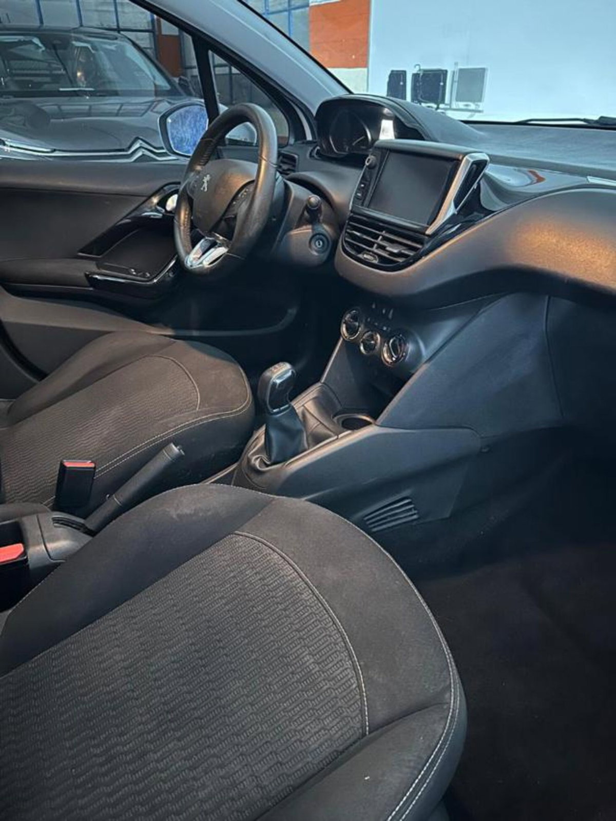 Peugeot 208 75 5 porte Allure (16)