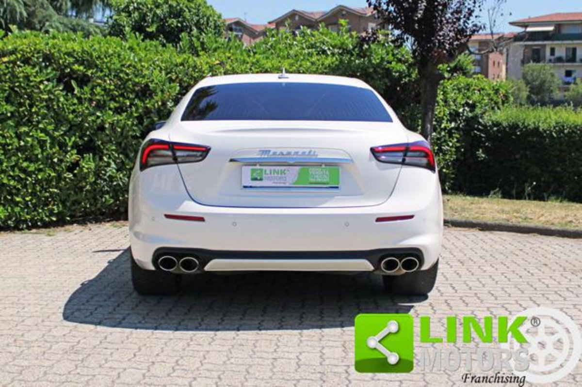 Maserati Ghibli Ghibli MHEV 330 CV GT (3)