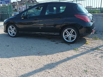 Peugeot 308 1.6 8V HDi 112CV 5p. Premium usata