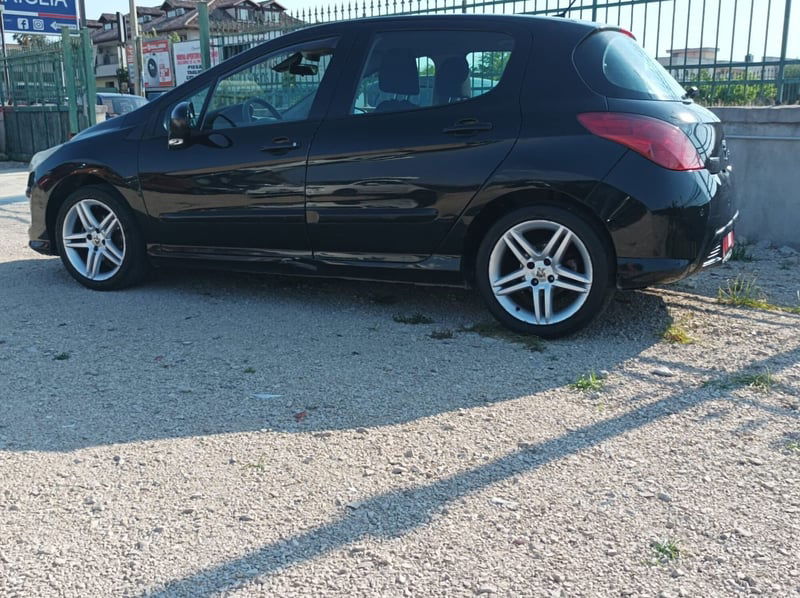 Peugeot 308 1.6 8V HDi 112CV 5p. Premium