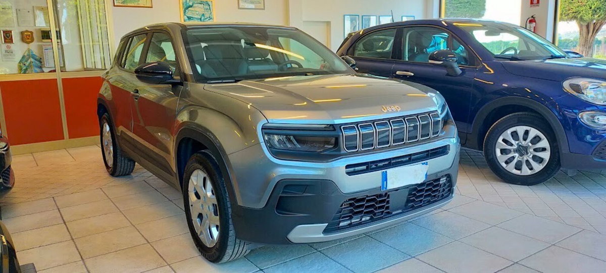 Jeep Avenger 1.2 turbo Altitude fwd 100cv (2)