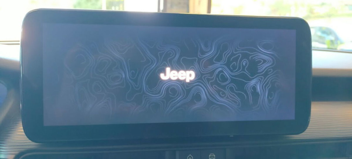 Jeep Avenger 1.2 turbo Altitude fwd 100cv (9)