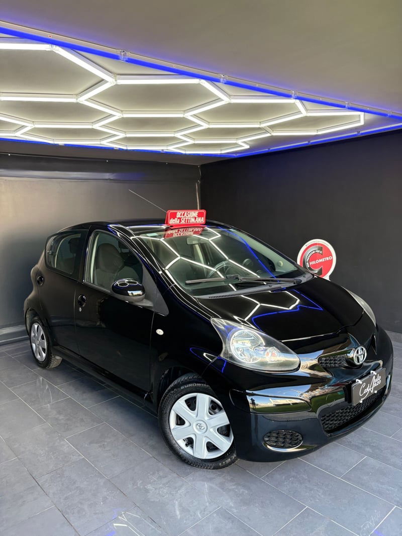 Toyota Aygo 1.0 12V VVT-i 5 porte Sol