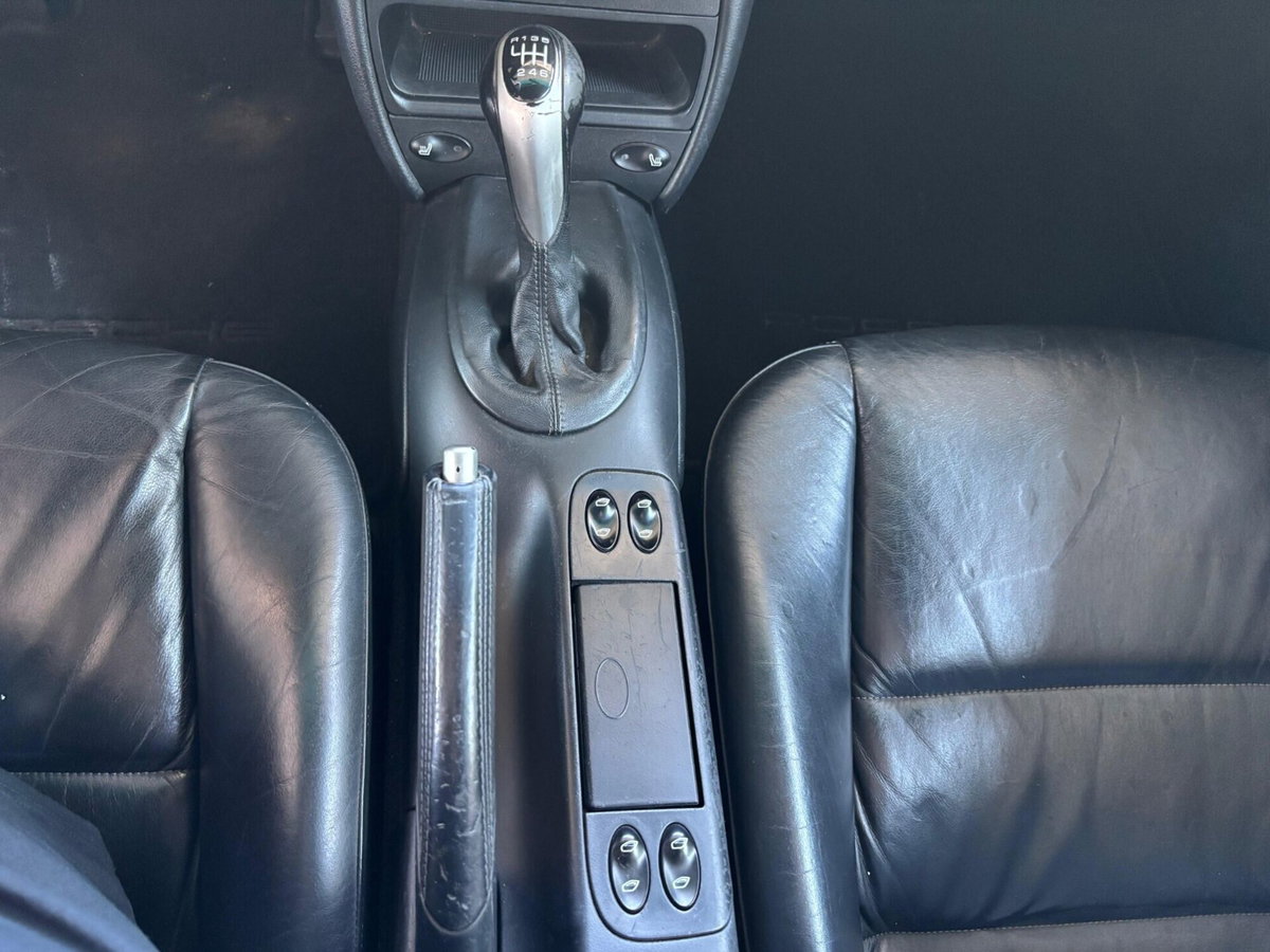 Porsche 911 Cabrio Carrera cat (15)
