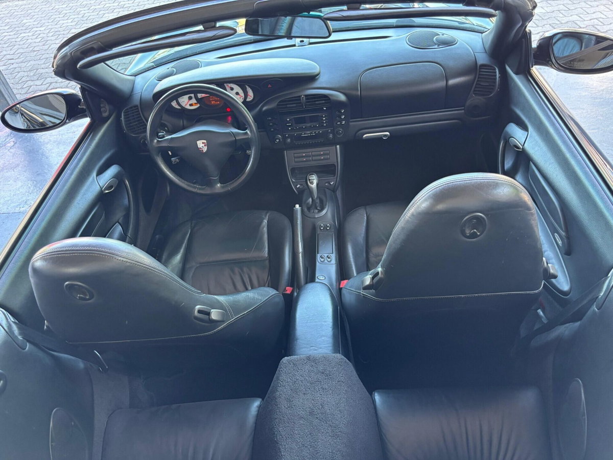 Porsche 911 Cabrio Carrera cat (19)