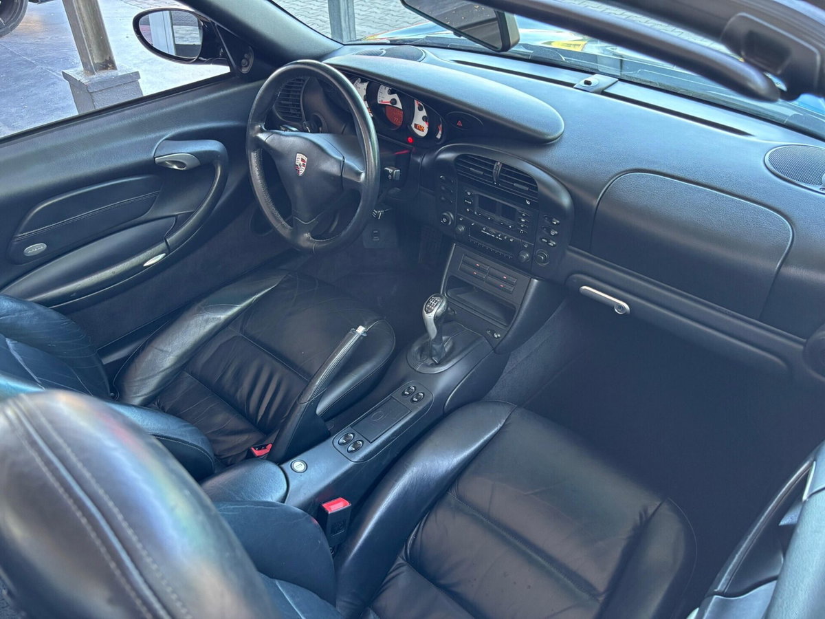 Porsche 911 Cabrio Carrera cat (20)