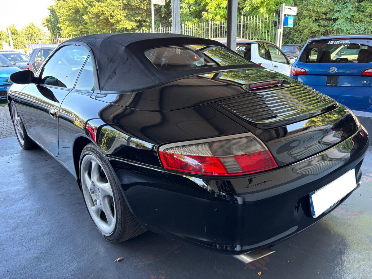 Porsche 911 Cabrio Carrera cat (5)