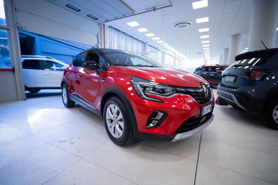 Renault Captur TCe 90 CV Intens usata