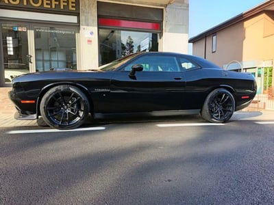 Dodge Challenger 5.7 V8 R/T Shaker 375cv at8 usata