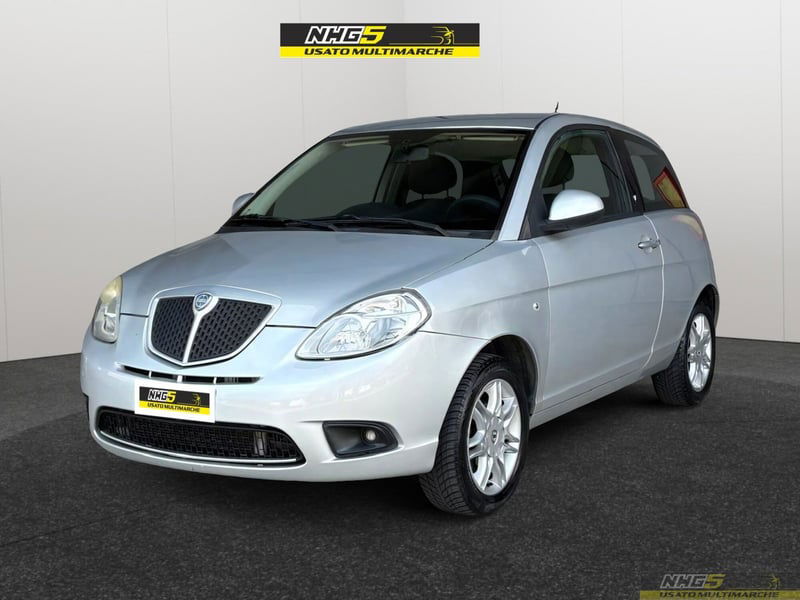 Lancia Ypsilon 1.3 MJT 75 CV Argento