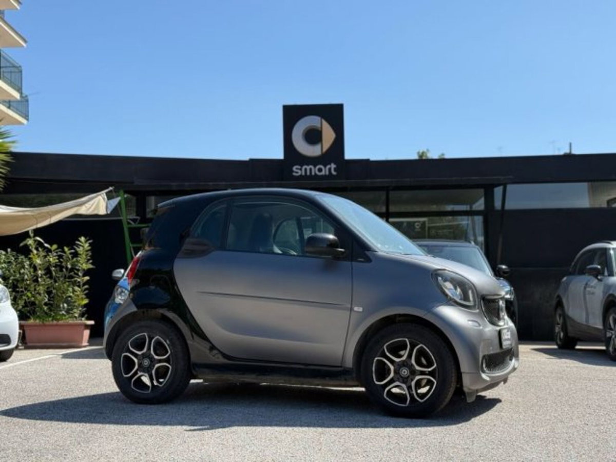 smart Fortwo 70 1.0 Youngster (2)