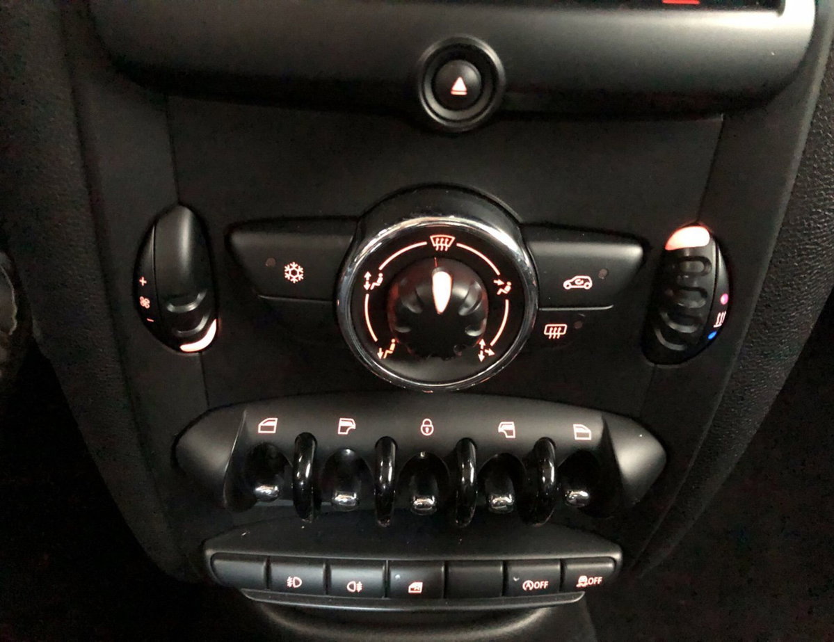 MINI Mini Countryman 1.6 Cooper D Countryman ALL4 (15)