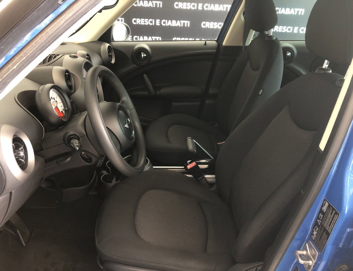 MINI Mini Countryman 1.6 Cooper D Countryman ALL4 (9)