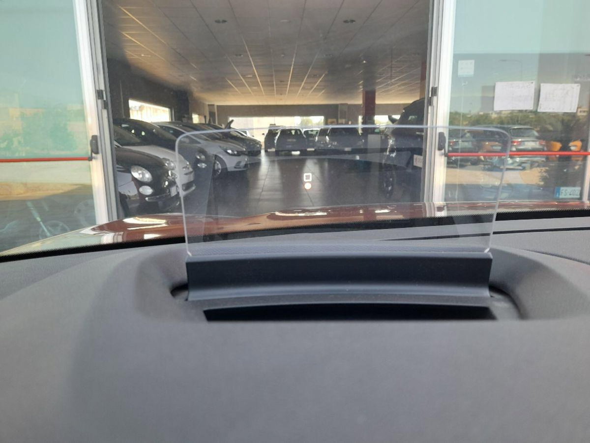 Citroen C4 BlueHDi 130 S&S EAT8 Shine (12)