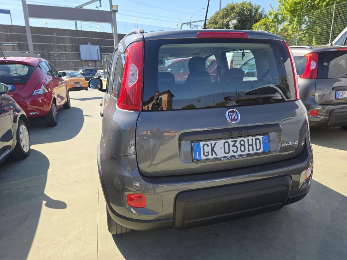 Fiat Panda 1.0 FireFly S&S Hybrid City Cross (7)