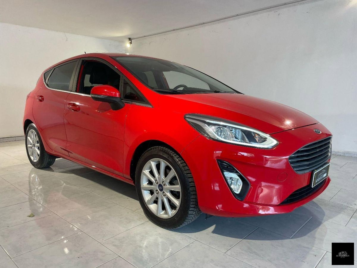 Ford Fiesta 1.5 EcoBlue 5 porte Titanium (2)