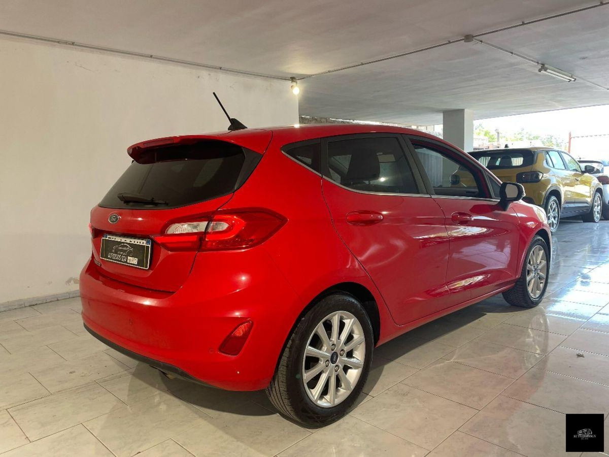Ford Fiesta 1.5 EcoBlue 5 porte Titanium (5)