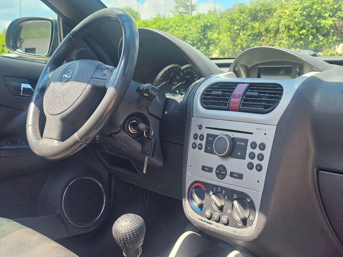 Opel Tigra TwinTop 1.4 16V Sport (15)